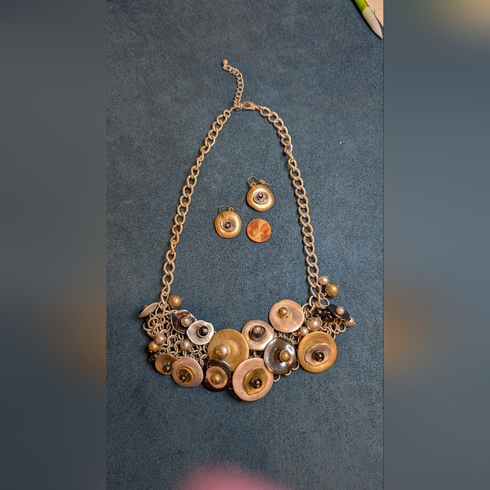 Elegant Gold and Silver Necklace Set